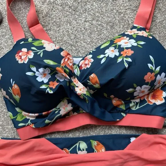 NWT Hannah Nikole Swimsuit Plus Size 16W Coral Navy Floral Wide Strap - Picture 2 of 8